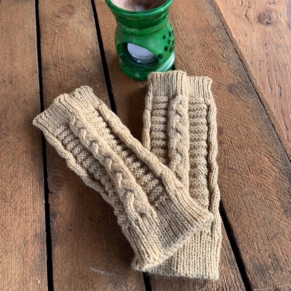 ✨CHUNKY KNIT HAND WARMER FINGERLESS GLOVES✨ - Picture 4 of 6
